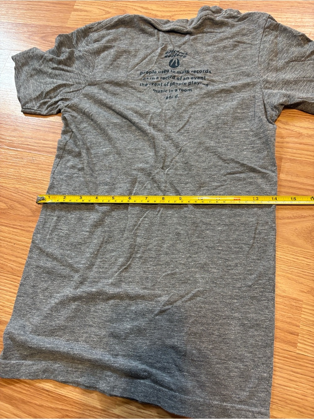 Ani DiFranco Gray V-Neck Guitar T-Shirt vintage concert tee. - Picture 5 of 5